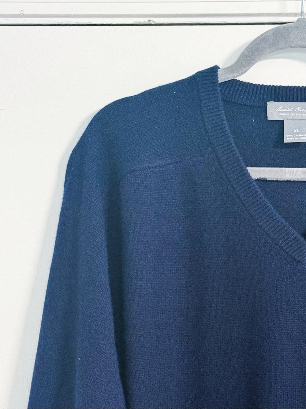 Daniel Cremieux Men’s XL 100% Cashmere V-Neck Sweater Navy Blue